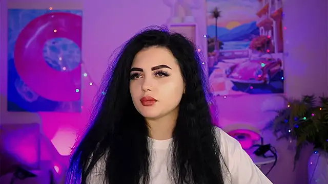 Snapshot of NaomiWilsons chatting on 10.13.25 NaomiWilsons online show from 10.13.25