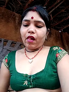 Snapshot of Priya_tyagi chatting on 10.01.25 Priya tyagi online show from 10.01.25