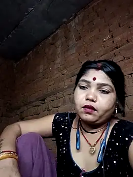 Snapshot of Priya_tyagi chatting on 10.02.25 Priya tyagi online show from 10.02.25