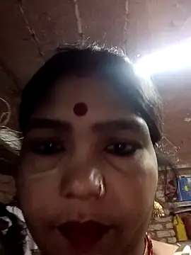 Snapshot of Priya_tyagi chatting on 10.10.25 Priya tyagi online show from 10.10.25