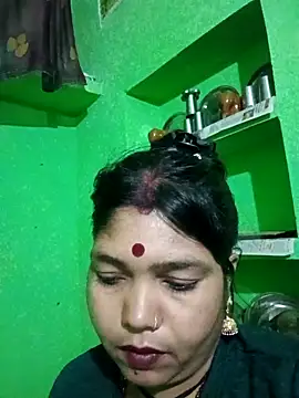 Snapshot of Priya_tyagi chatting on 10.19.25 Priya tyagi online show from 10.19.25