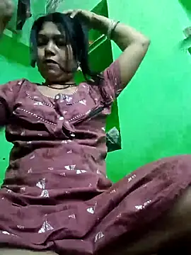 Snapshot of Priya_tyagi chatting on 10.22.25 Priya tyagi online show from 10.22.25