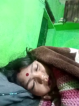 Snapshot of Priya_tyagi chatting on 10.28.25 Priya tyagi online show from 10.28.25