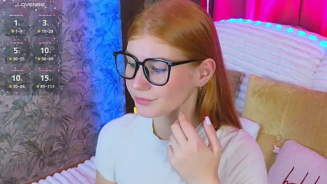 JuliaPowers  online show from 09.30.25