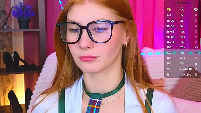 JuliaPowers  online show from 10.15.25