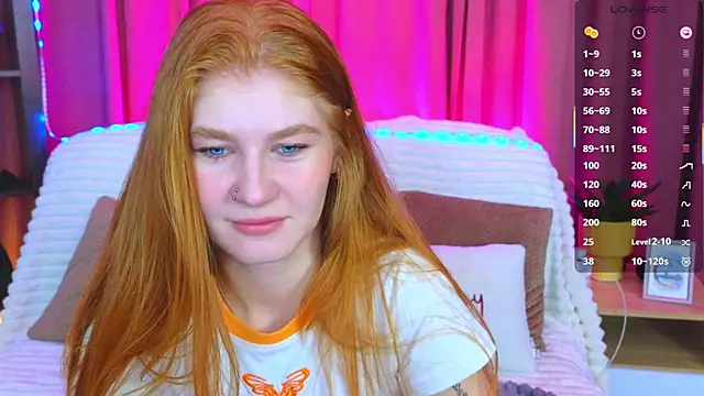 JuliaPowers  online show from 10.18.25