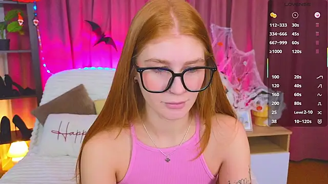 JuliaPowers  online show from 10.28.25