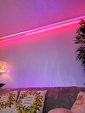 Snapshot of RileyNox chatting on 09.30.25 RileyNox online show from 09.30.25