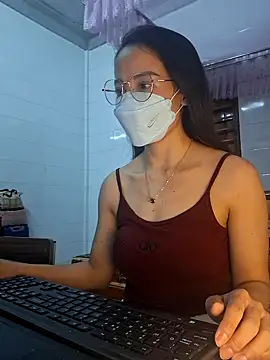 LazdyLy online show from 09.19.25