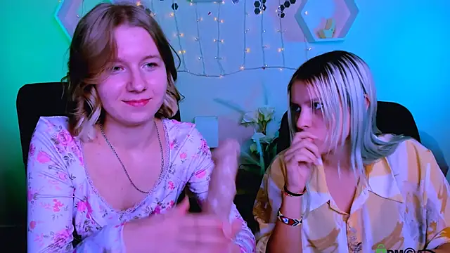 gloria bubble online show from 11.14.25