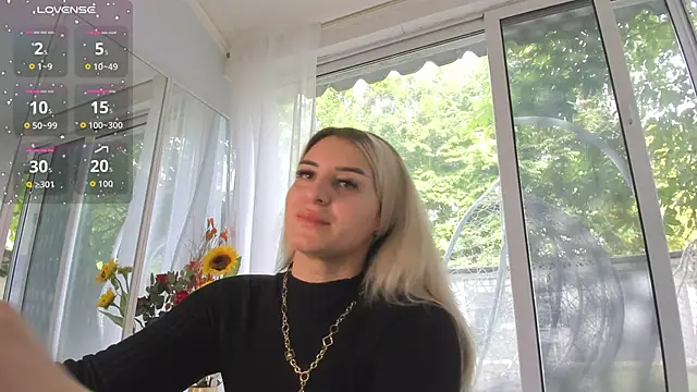 Ella Vee online show from 06.02.26