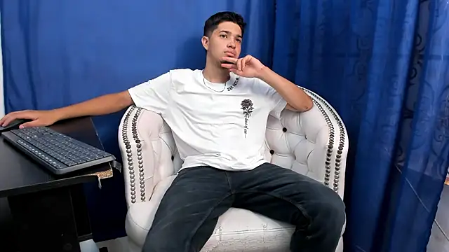 JrEnrique online show from 09.11.25
