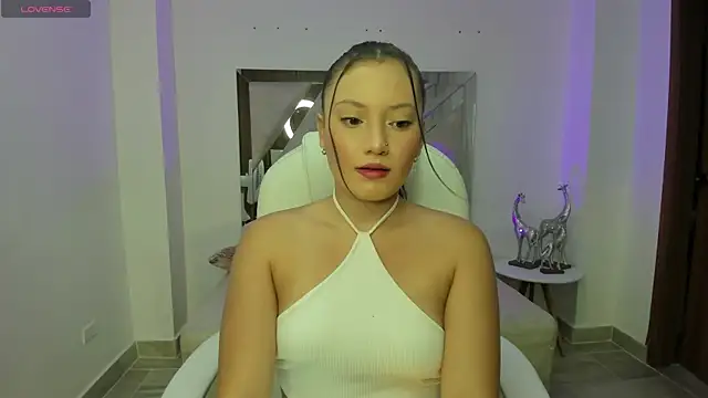 nylaa rose online show from 09.27.25