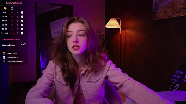 Snapshot of AstraMist chatting on 09.14.25 AstraMist online show from 09.14.25