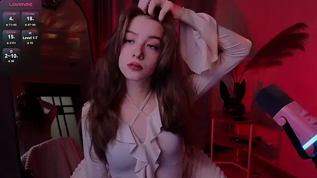 Snapshot of AstraMist chatting on 10.14.25 AstraMist online show from 10.14.25