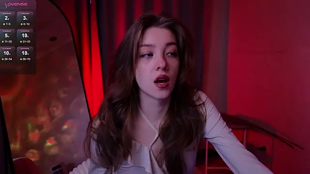 Snapshot of AstraMist chatting on 10.22.25 AstraMist online show from 10.22.25