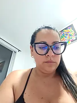 Nicoleefaith  online show from 04.04.26