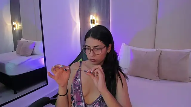 desireee  online show from 02.17.26