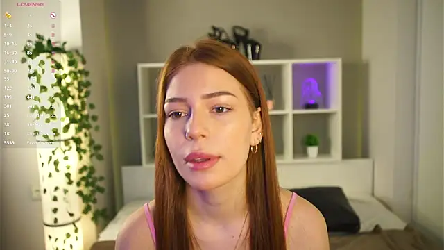 SexyEsma online show from 10.24.25