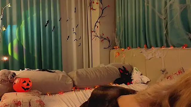 AngelicRice online show from 10.31.25