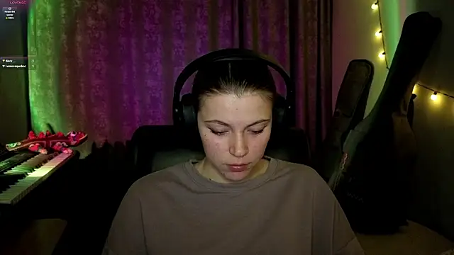 CutieAnny online show from 03.26.26