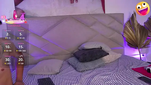 RachelAndSam online show from 09.15.25
