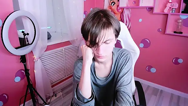 OttoWilliams online show from 10.28.25