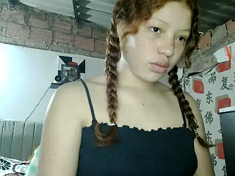 Snapshot of Adara_Harper chatting on 09.08.25 Adara Harper online show from 09.08.25
