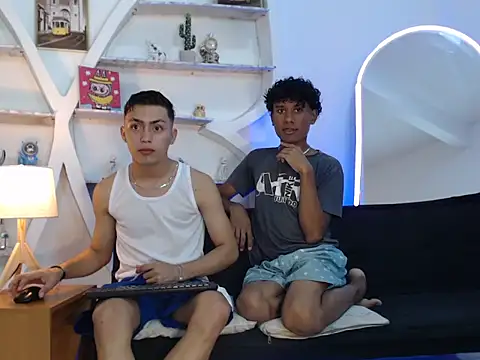 LONDON BOYS1 online show from 09.10.25