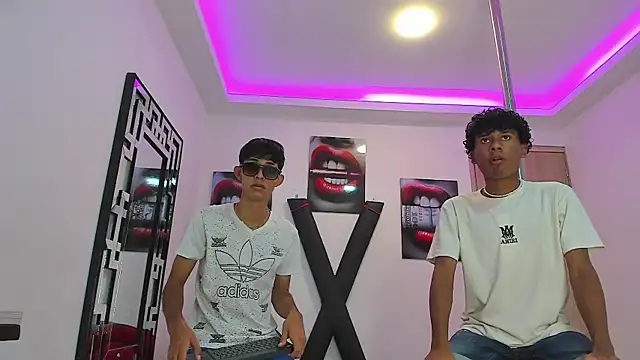LONDON BOYS1 online show from 09.11.25