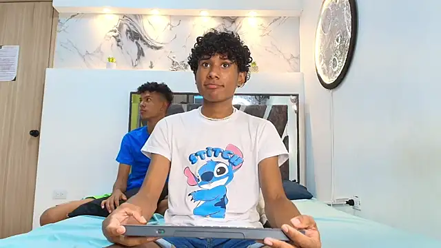 LONDON BOYS1 online show from 10.01.25