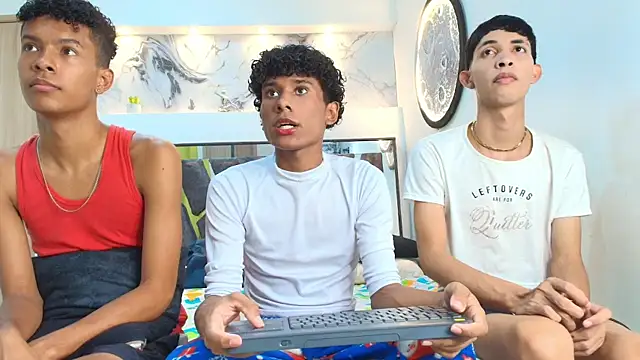 LONDON BOYS1 online show from 10.07.25