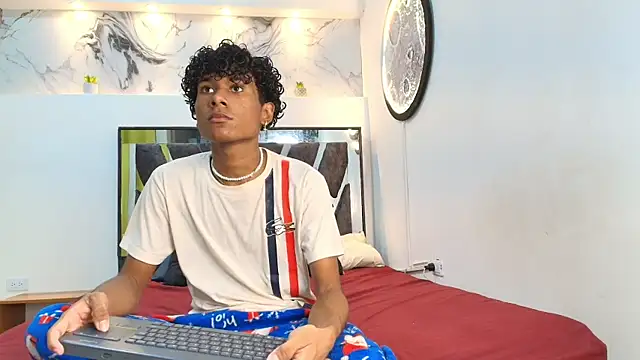 LONDON BOYS1 online show from 10.13.25