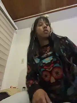 Snapshot of Incognitegirl chatting on 11.06.25 Incognitegirl online show from 11.06.25