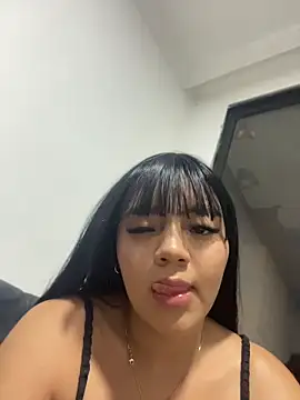 Snapshot of tony_and_katy chatting on 04.09.26 tony and katy online show from 04.09.26