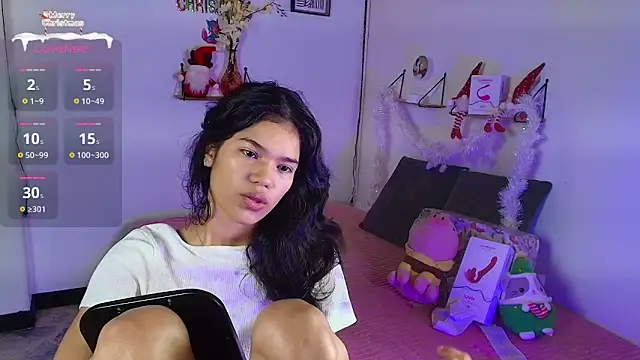 emycarver09 online show from 11.08.25