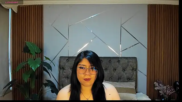 ashly blue online show from 09.16.25