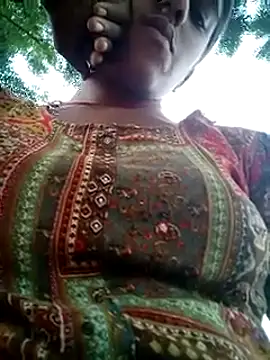 Pari queen 44 online show from 09.19.25