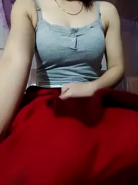 LucyyLy online show from 11.18.25