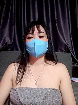 ChunkyLy online show from 09.10.25