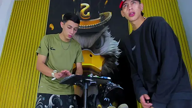 Snapshot of Dante_Brown1_ chatting on 10.23.25 Dante Brown1 online show from 10.23.25