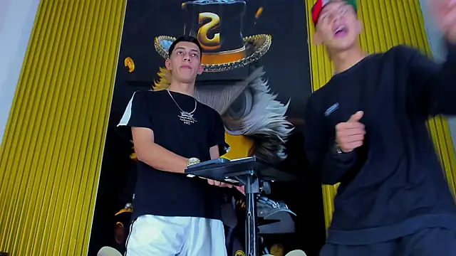 Snapshot of Dante_Brown1_ chatting on 10.27.25 Dante Brown1 online show from 10.27.25