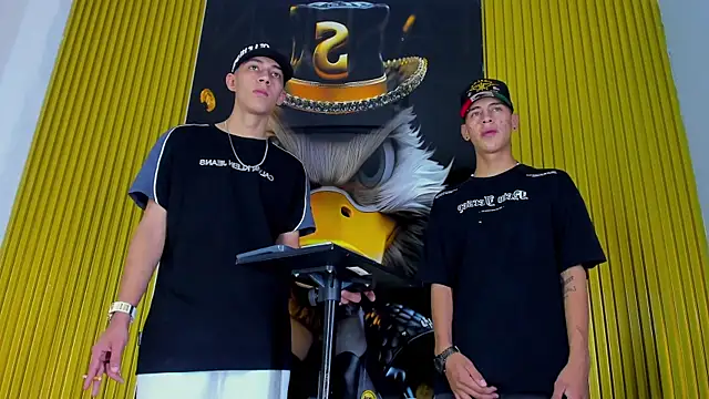 Snapshot of Dante_Brown1_ chatting on 10.29.25 Dante Brown1 online show from 10.29.25