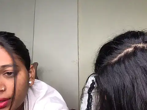 HoleyCoupon online show from 01.10.26