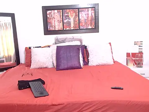 OSHYRIS online show from 11.10.25