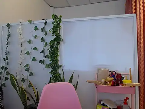 Snapshot of Manuela_lara_ chatting on 09.11.25 Manuela lara  online show from 09.11.25