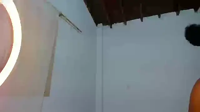 CAROLINNAGOMEZ online show from 11.14.25