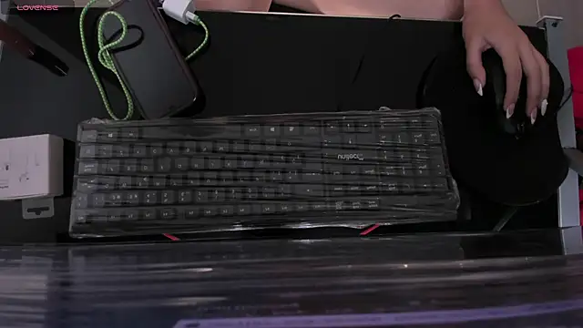 Snapshot of amara_foxx chatting on 10.04.25 amara foxx online show from 10.04.25