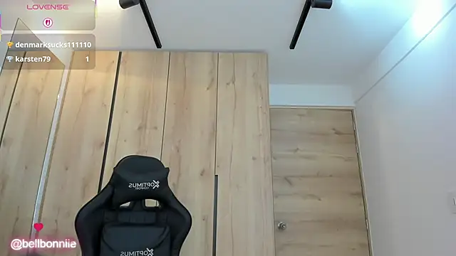 belllbonniie online show from 10.10.25