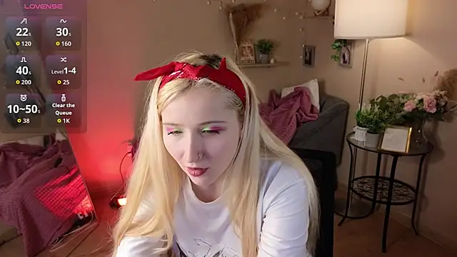 Milana Key online show from 11.30.25